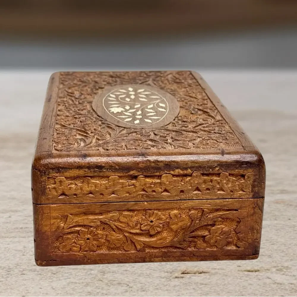 Vintage Hand Carved Wooden Trinket Box Floral Inlay Flowers Rustic Boho 6” x 4”